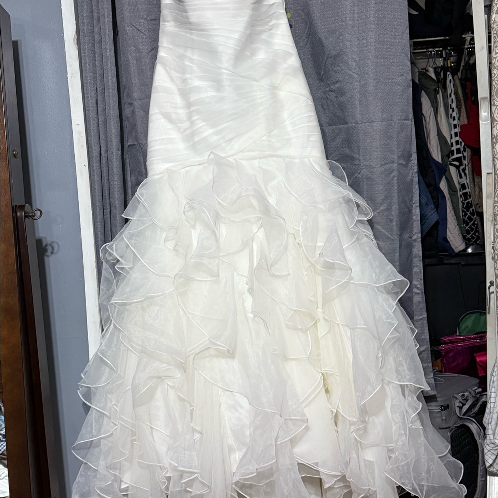 David's Bridal White Ruffled Wedding Dress